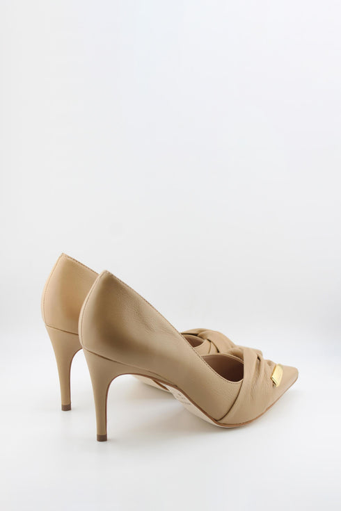 Luz da lua Pointed Toe Leather Pumps with Buckle